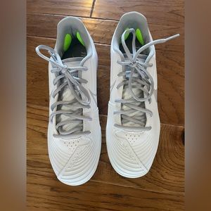 Women’s Nike Lunarlon Dragon softball steel cleats